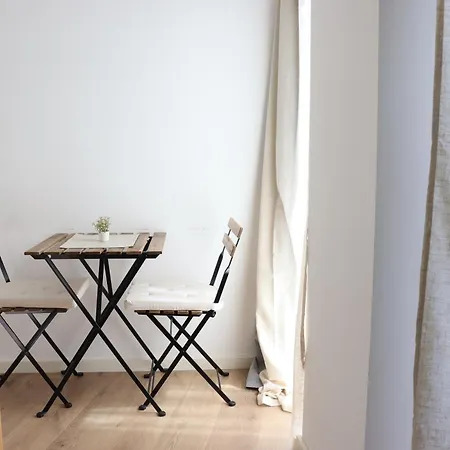 268 Letter - Charming With Balcony * 리스본