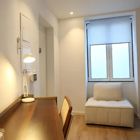 268 Letter - Charming With Balcony * 리스본