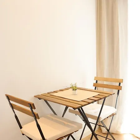 268 Letter - Charming With Balcony Apartman Lisboa